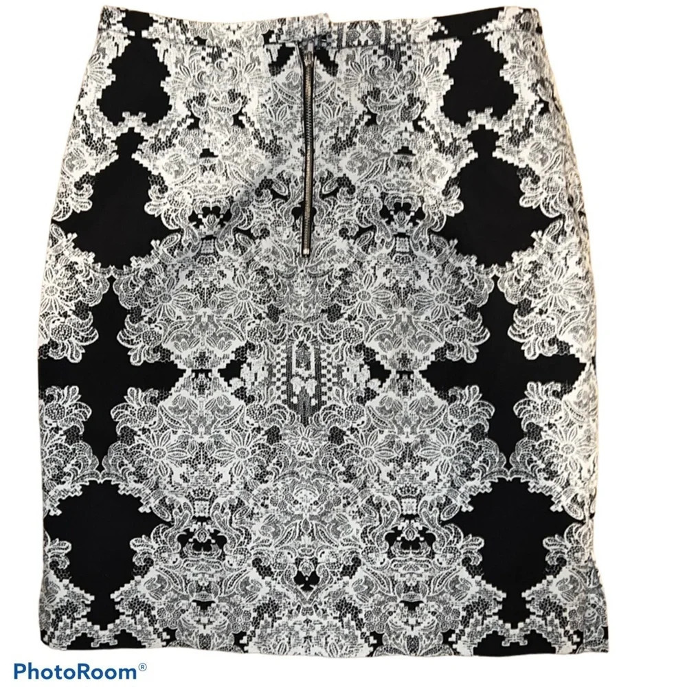 H&M Black white patterned pencil  skirt Sz 8